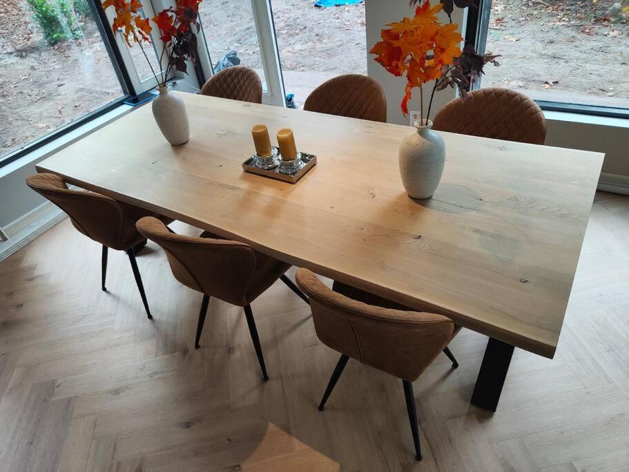 Kindvriendelijke Bungalow In Het Bos Bij Zwemmeer. Vilsteren Dış mekan fotoğraf