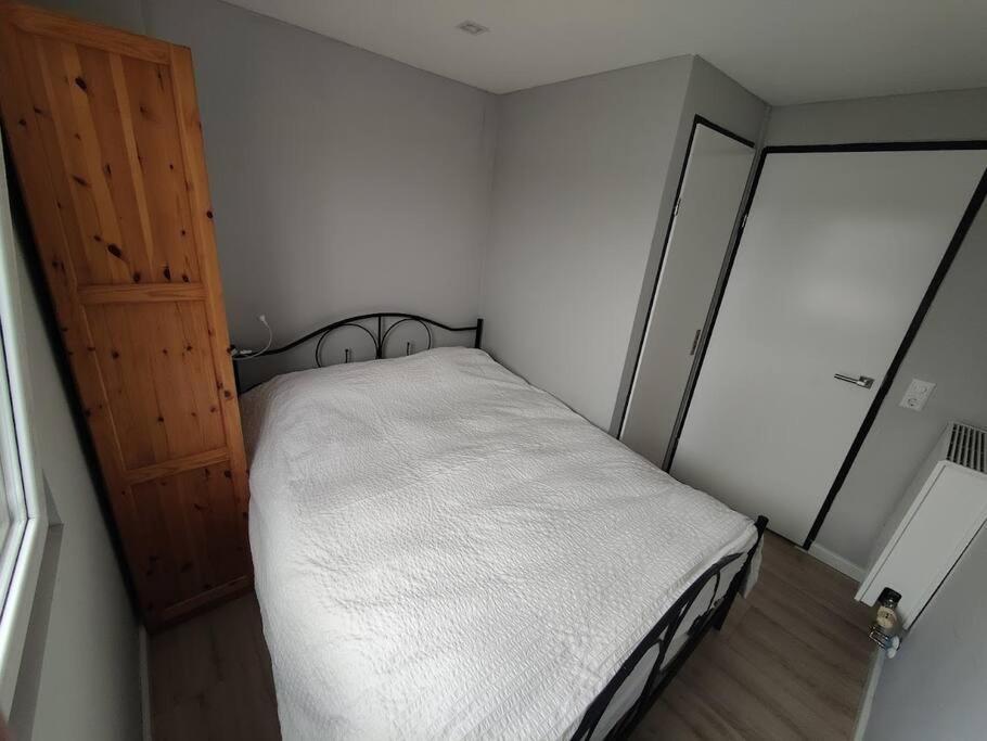 Kindvriendelijke Bungalow In Het Bos Bij Zwemmeer. Vilsteren Dış mekan fotoğraf